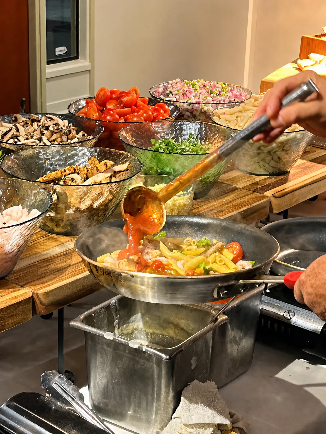 Live cooking station